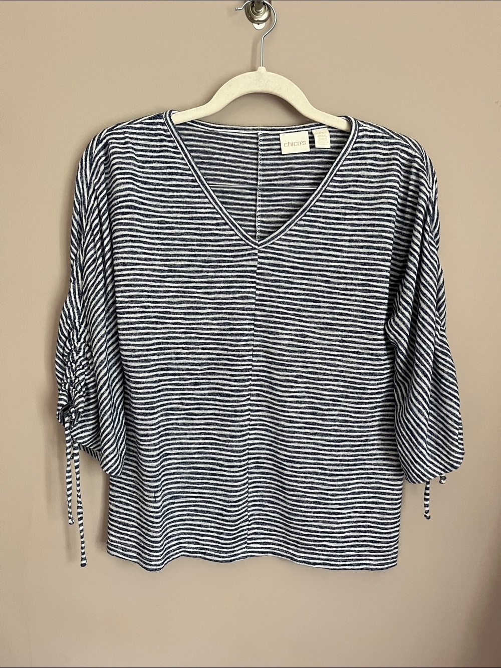 Chico's Navy & White Striped V-Neck Ruched Tie 3/4 Sleeves Top size small